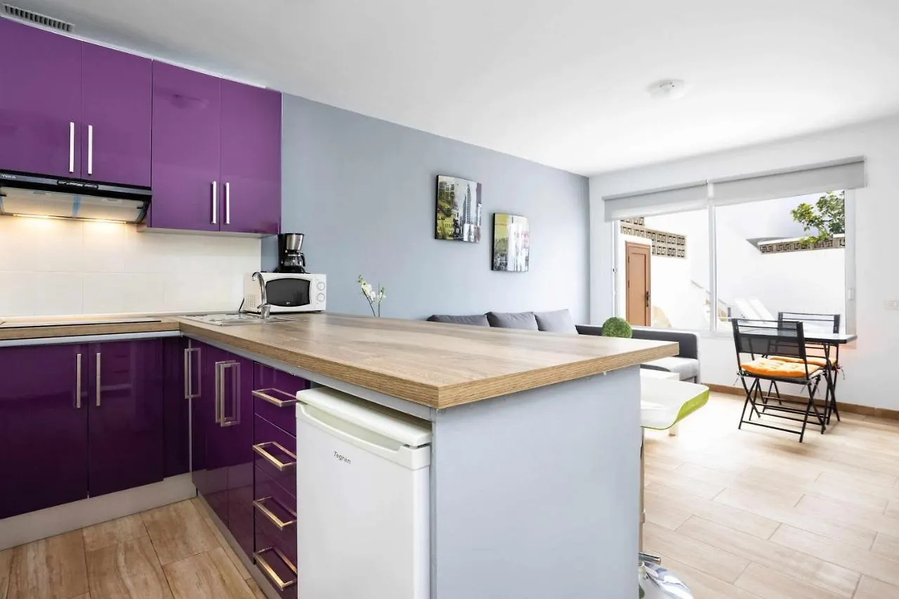 Black Tip Apartment With Terrace Puerto de Santiago